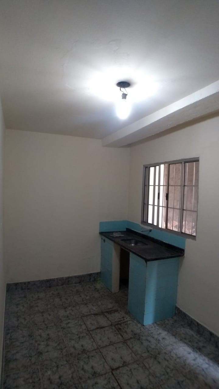 Quarto e cozinha Vila Império