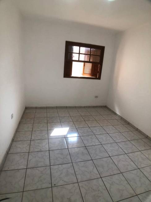 QUARTO, SALA E COZINHA - VILA DO CASTELO 