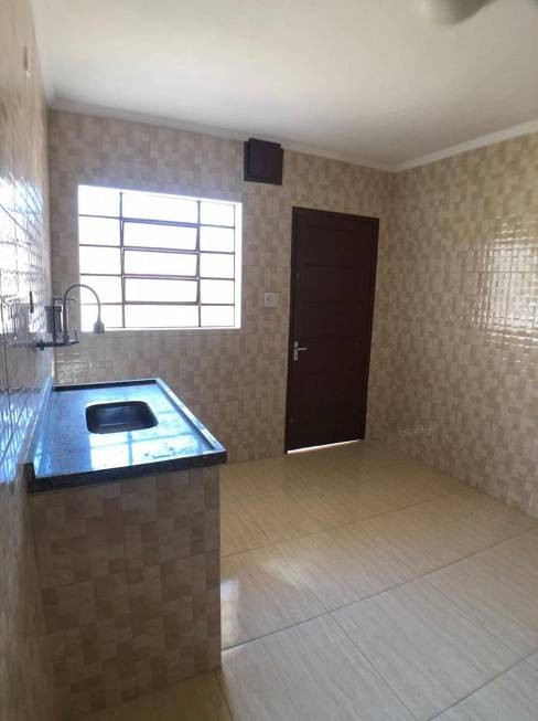 QUARTO, SALA E COZINHA - VILA DO CASTELO 