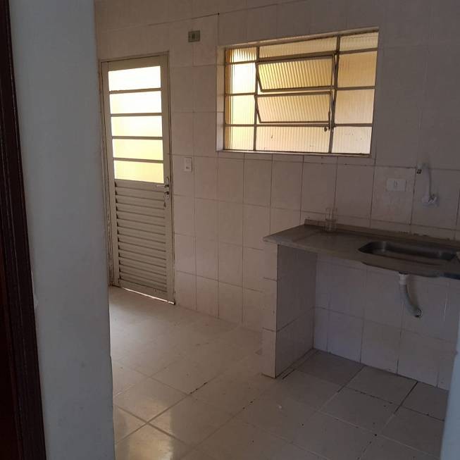 CIDADE ADEMAR- QUARTO, SALA E COZINHA