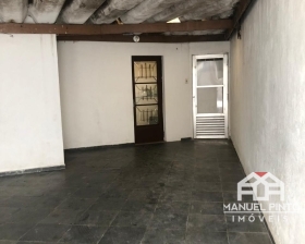 Aluga-se casa de 2 quartos em baixo