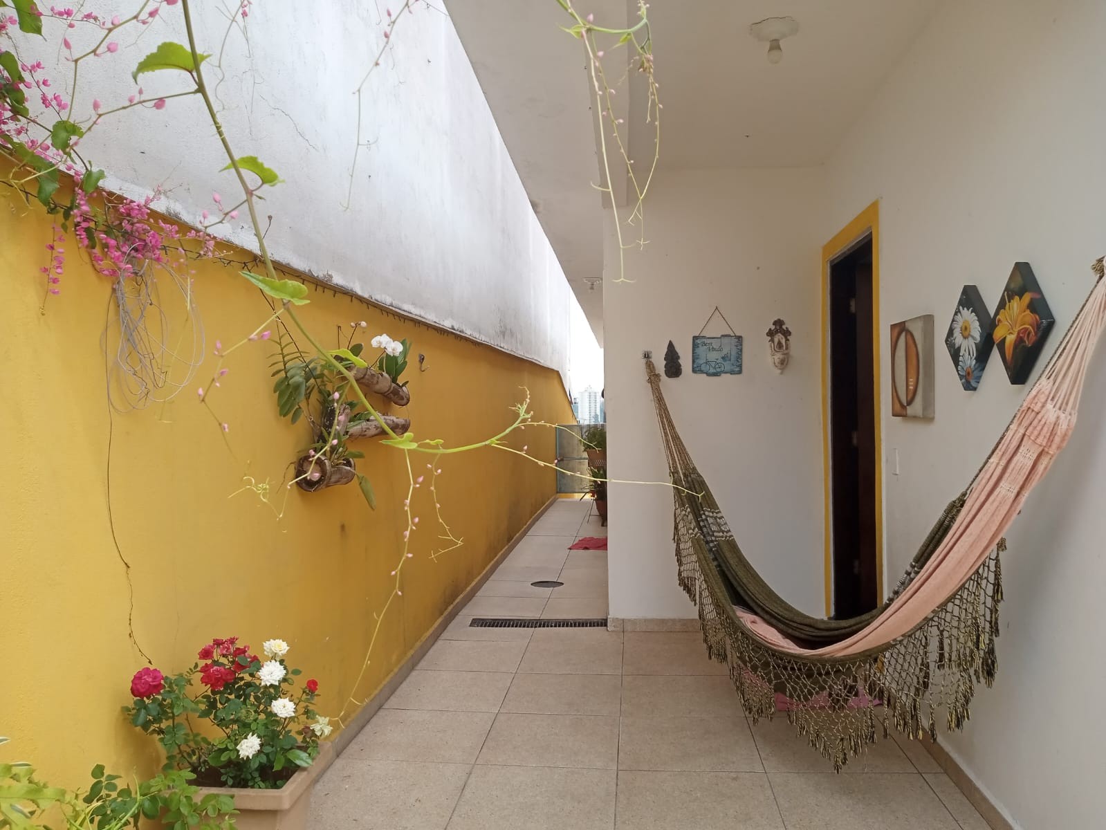 Sobrado 250m² - Jd Domitila