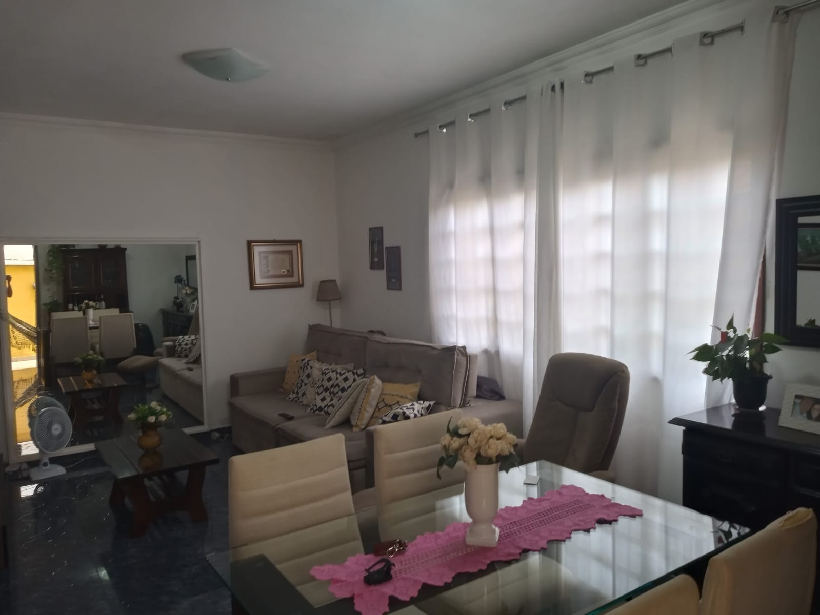 Sobrado 250m² - Jd Domitila
