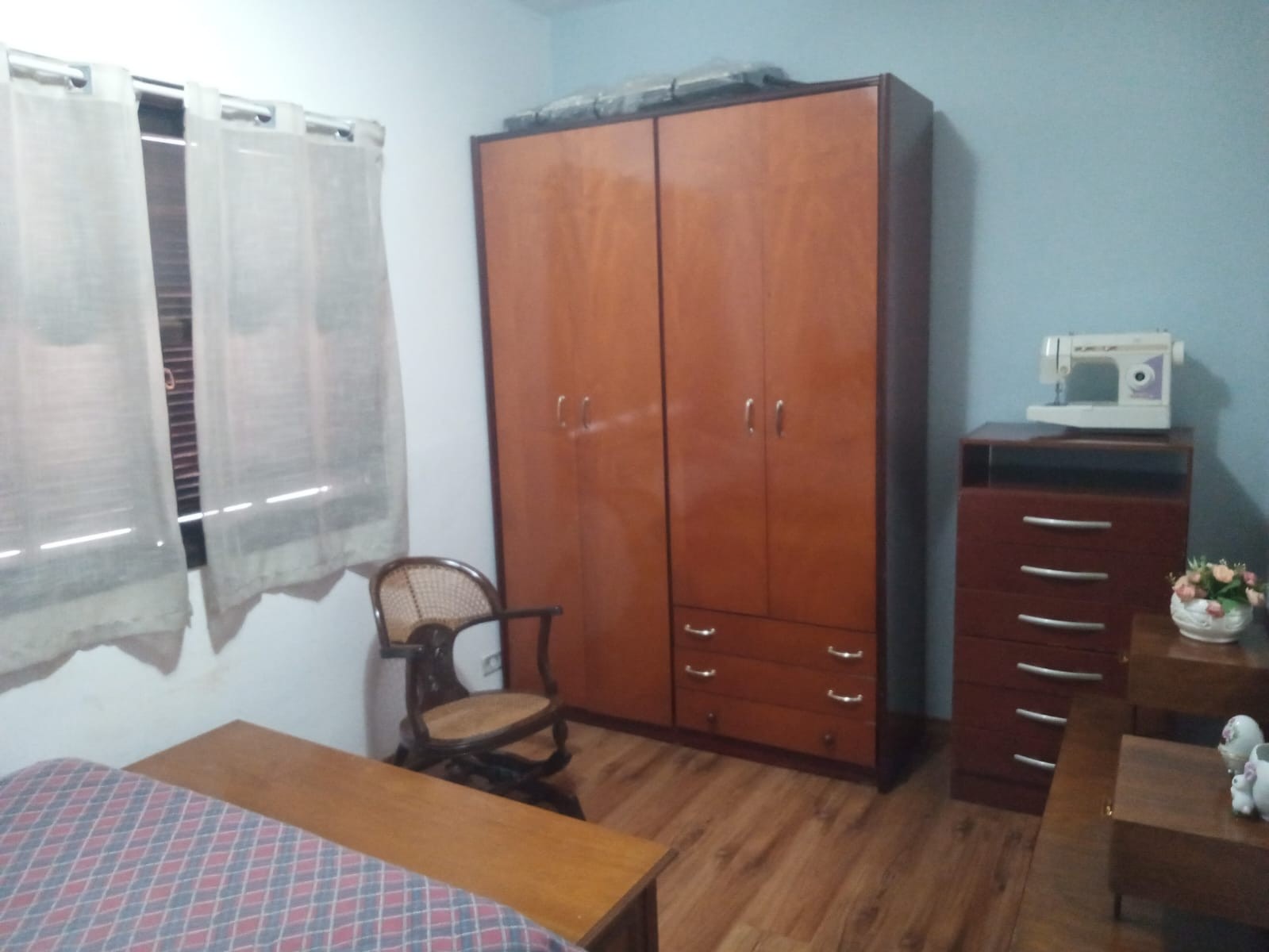 Sobrado 250m² - Jd Domitila