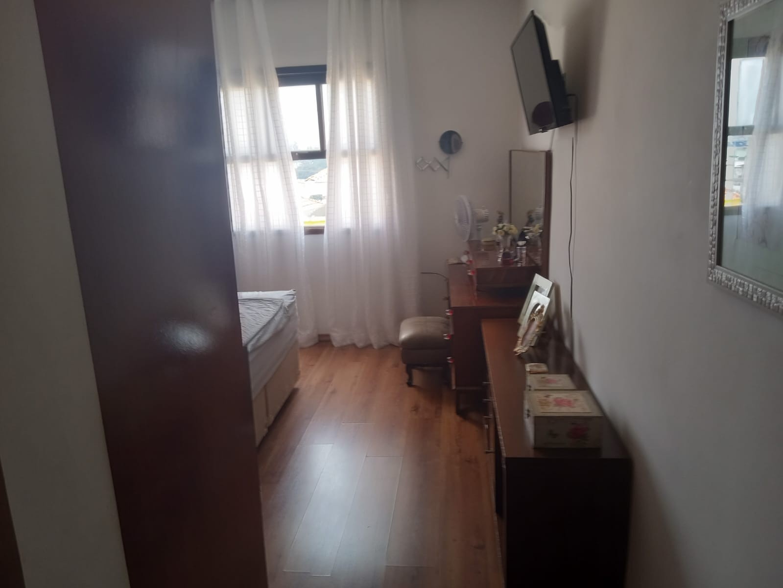 Sobrado 250m² - Jd Domitila