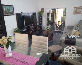 Sobrado 250m² - Jd Domitila