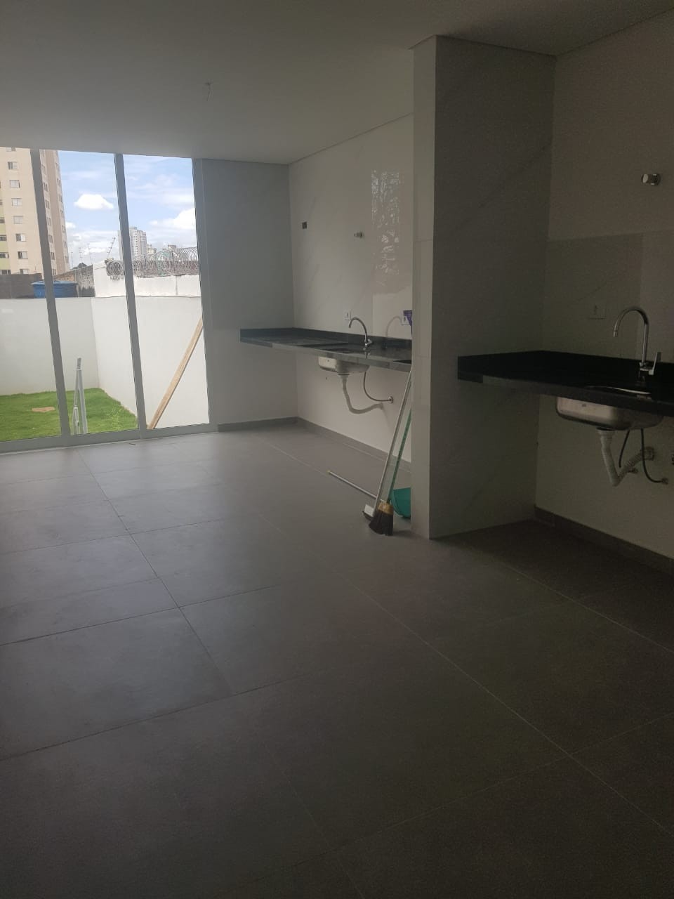 Sobrado para venda com 130 metros quadrados com 3 quartos em Vila Erna - São Paulo - SP