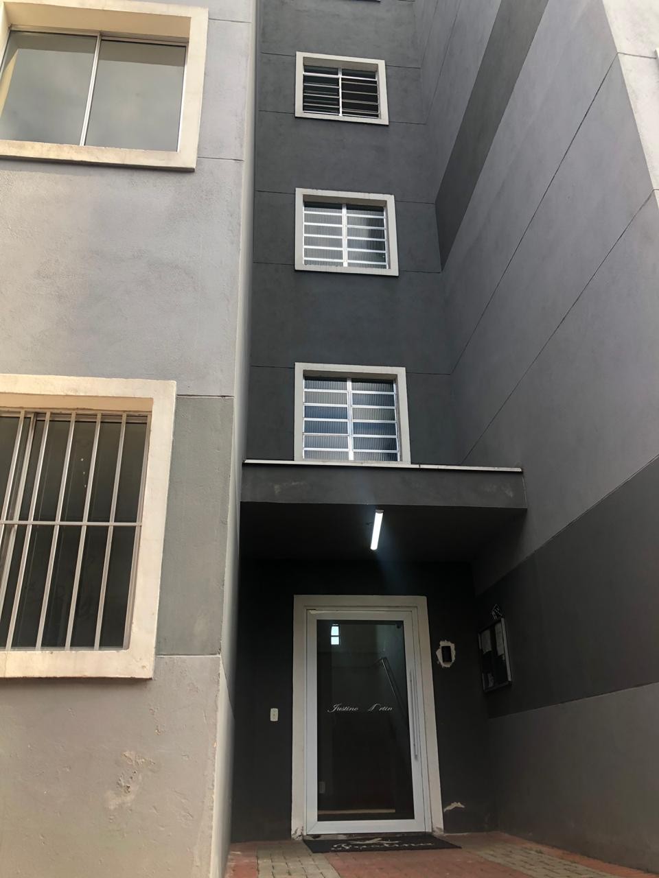 Apartamento - Travessa Av. Eid Maluf. - 2 dorms, sala, cozinha e área de serviço- vaga descoberta