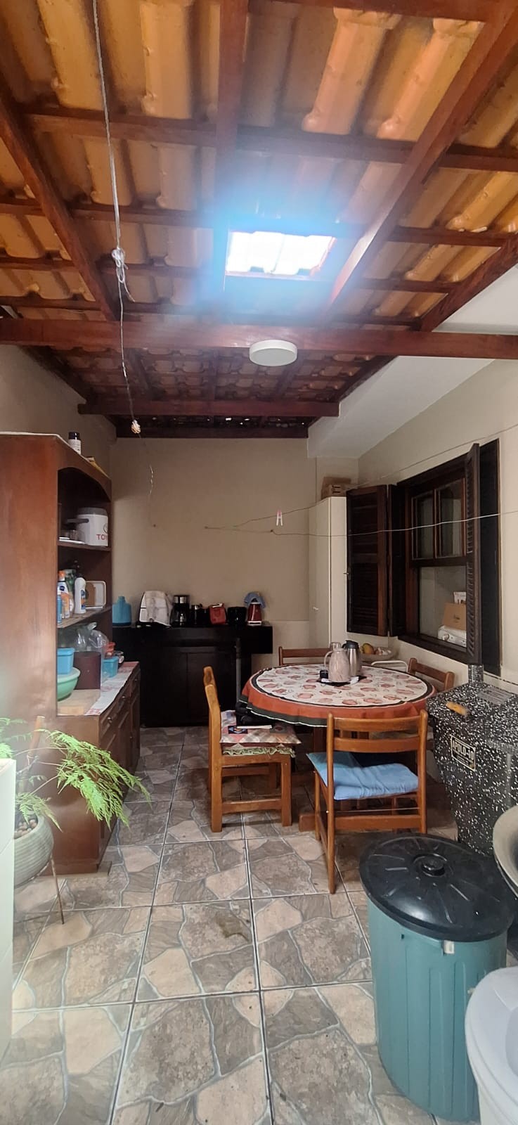 VENDE-SE SOBRADO  03 DORMITÓRIOS + EDÍCULA