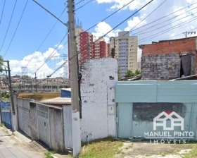 Terreno com Galpão e 3 casas