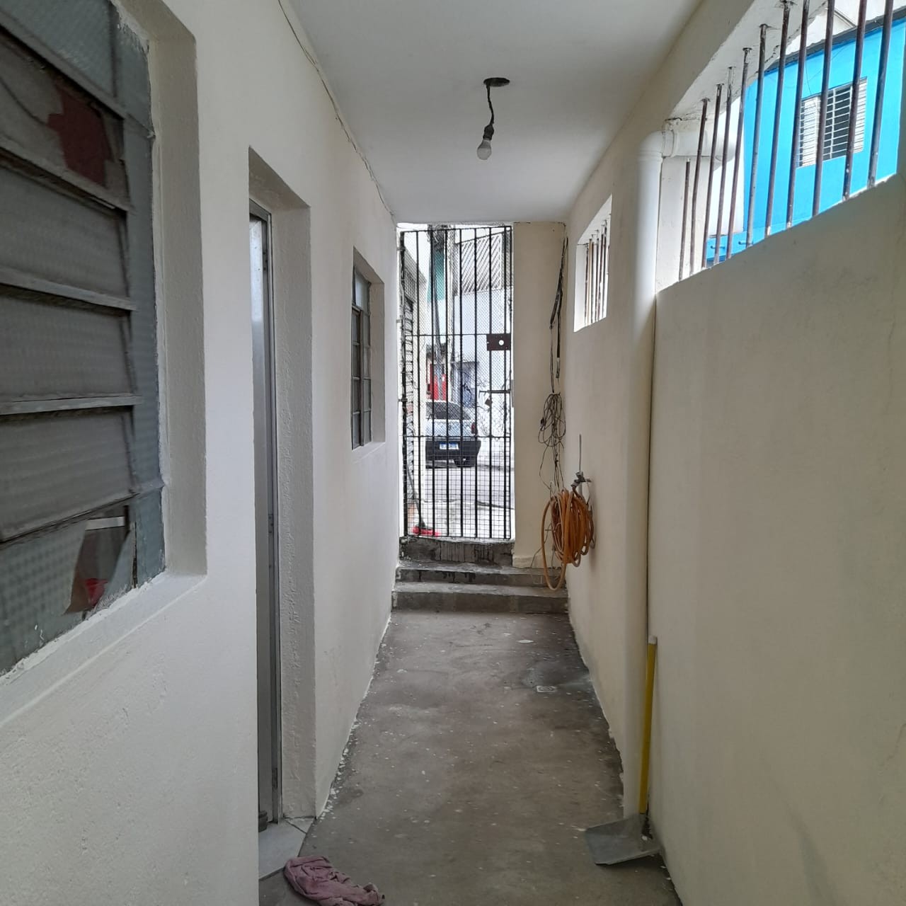 CASA COM 3DORMS- CONTRATO COMPRA E VENDA