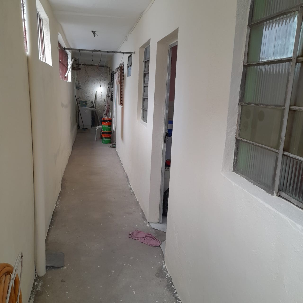 CASA COM 3DORMS- CONTRATO COMPRA E VENDA