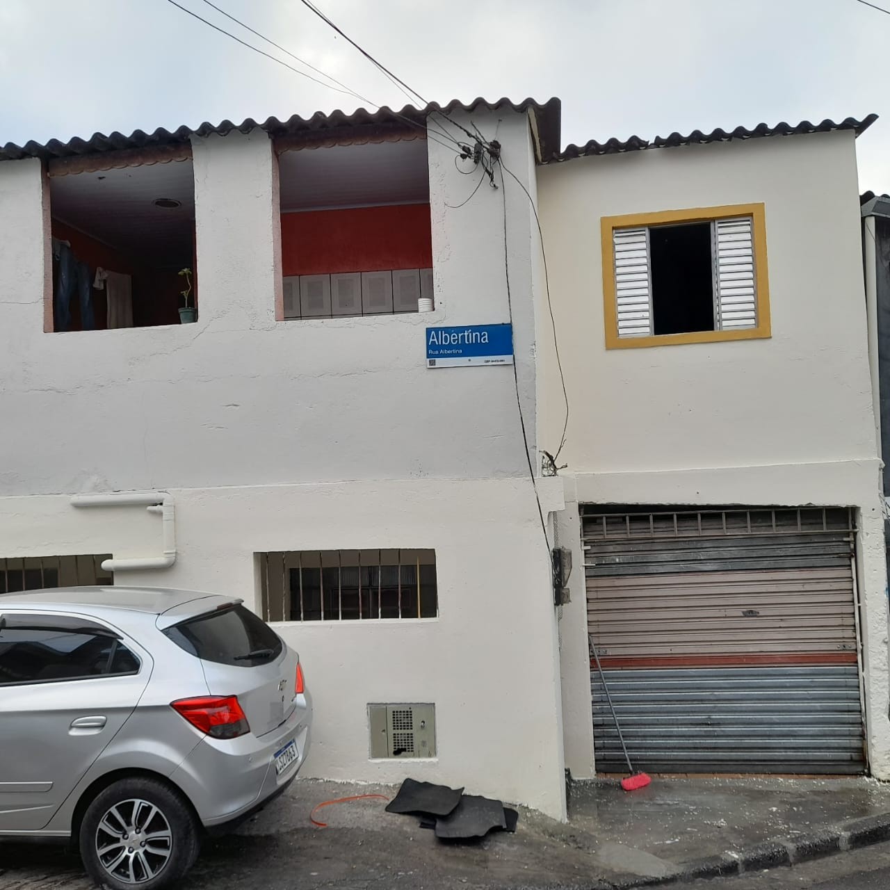 CASA COM 3DORMS- CONTRATO COMPRA E VENDA
