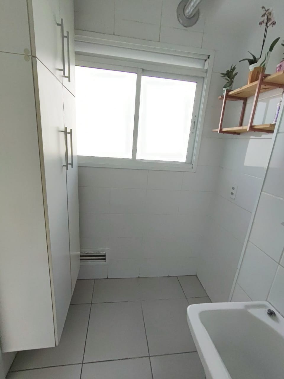 Apartamento com 3 Quartos e 2 banheiros à Venda, 81 m² por R$ 899.000