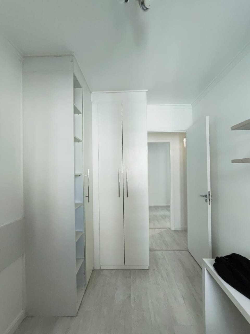 Apartamento com 3 Quartos e 2 banheiros à Venda, 81 m² por R$ 899.000