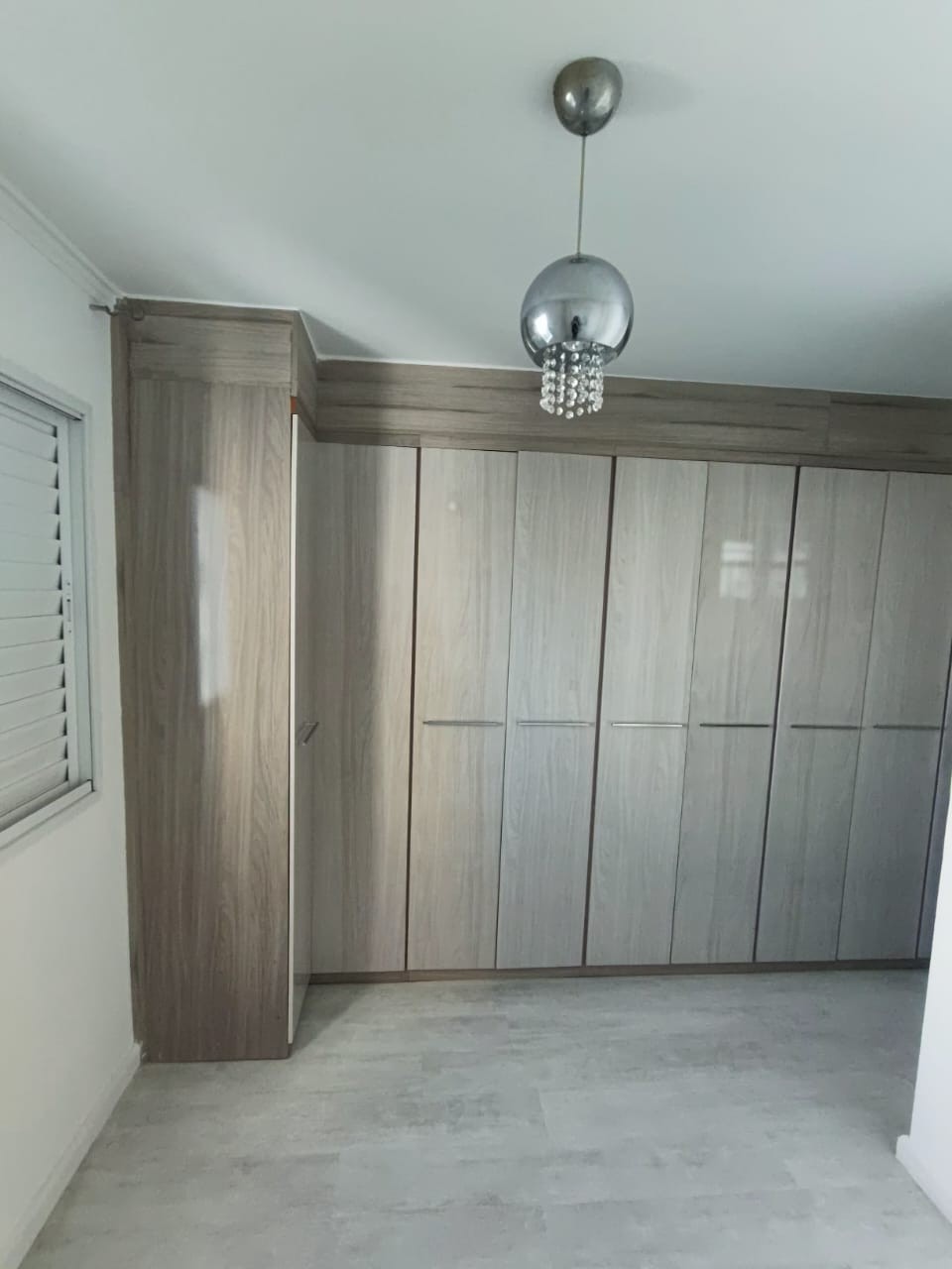 Apartamento com 3 Quartos e 2 banheiros à Venda, 81 m² por R$ 899.000