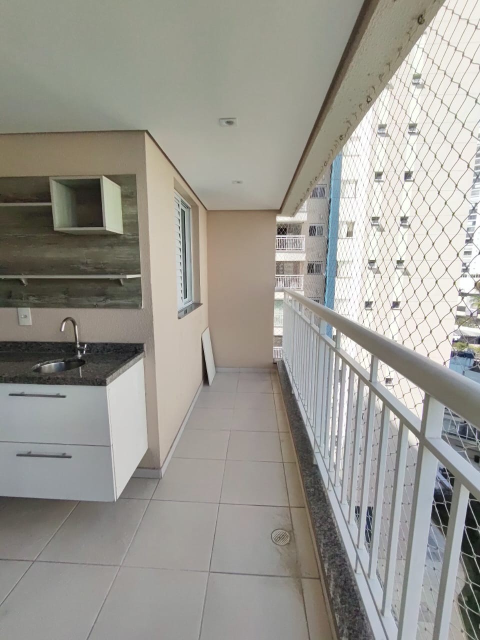 Apartamento com 3 Quartos e 2 banheiros à Venda, 81 m² por R$ 899.000