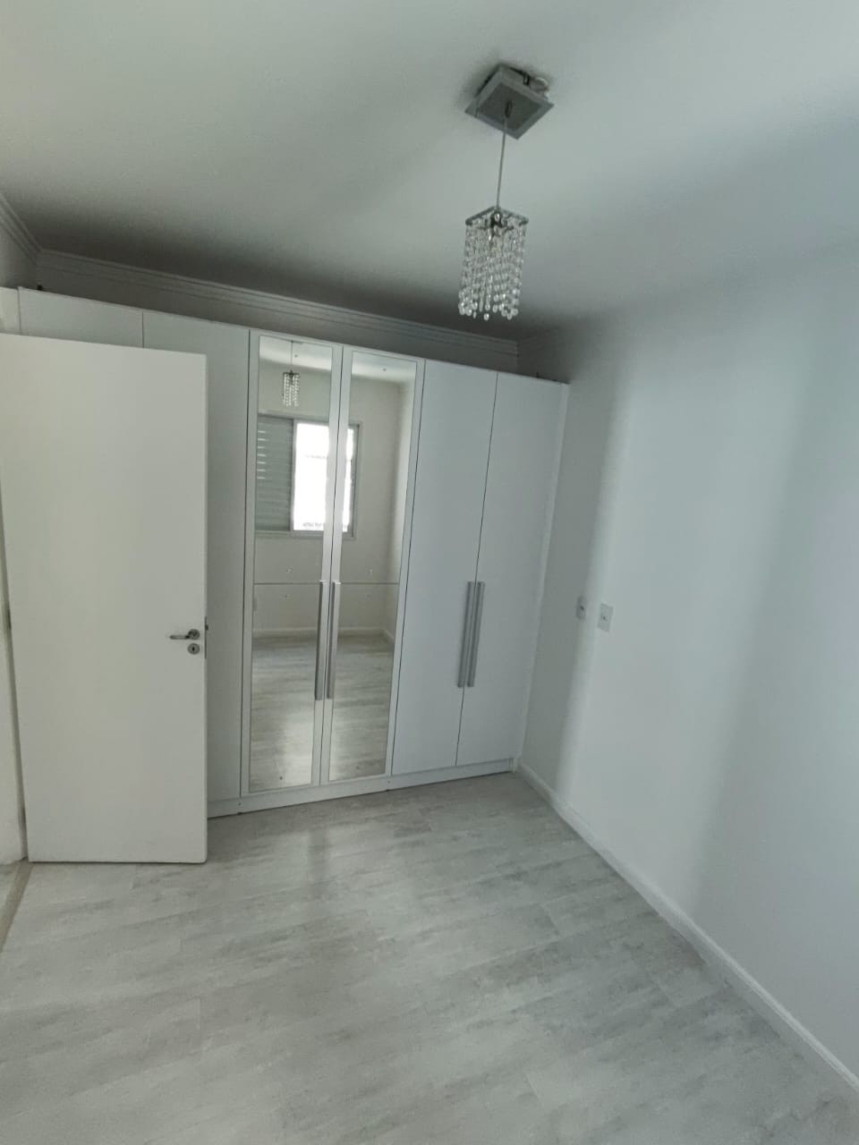 Apartamento com 3 Quartos e 2 banheiros à Venda, 81 m² por R$ 899.000