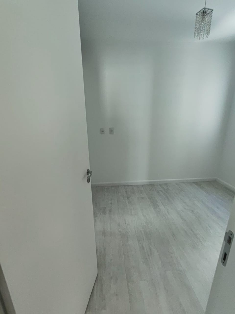 Apartamento com 3 Quartos e 2 banheiros à Venda, 81 m² por R$ 899.000