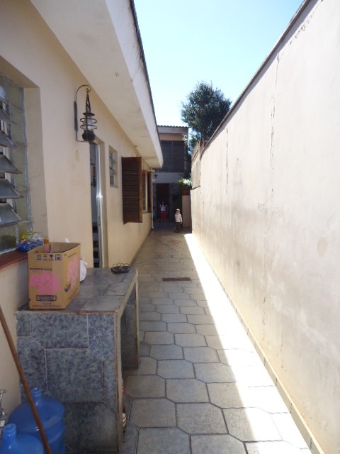 VENDE-SE CASA TÉRREA NO JARDIM CIDÁLIA