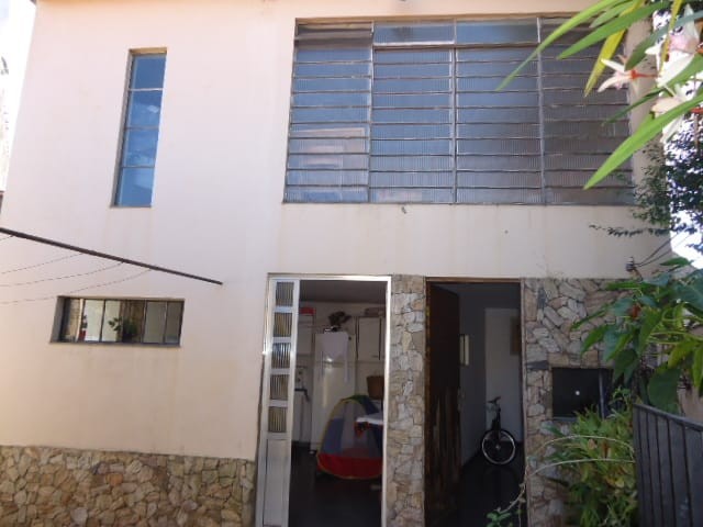 VENDE-SE CASA TÉRREA NO JARDIM CIDÁLIA