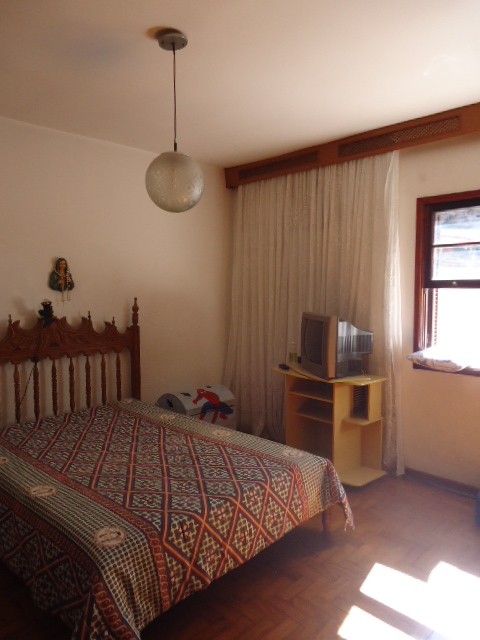 VENDE-SE CASA TÉRREA NO JARDIM CIDÁLIA