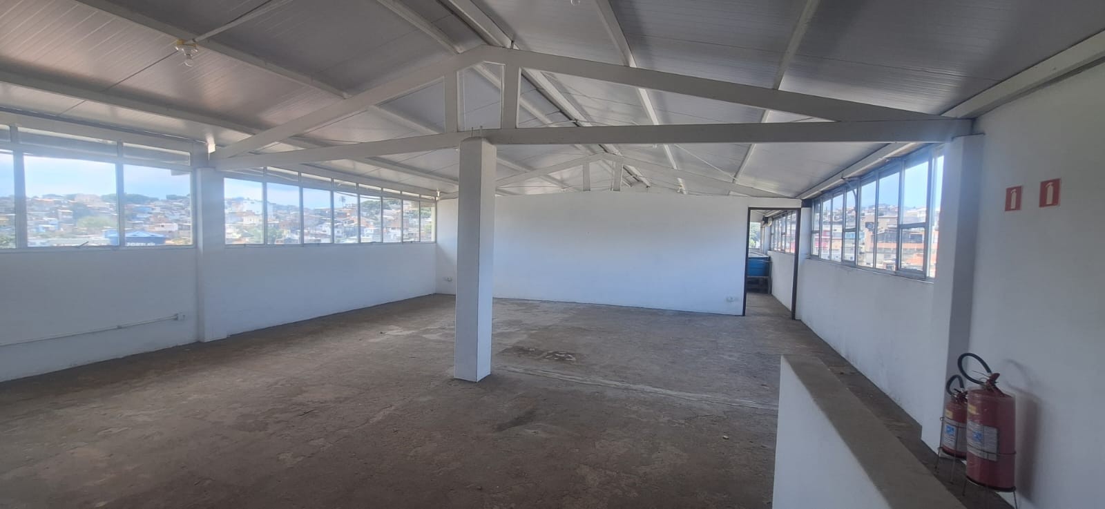 Imóvel para aluguel tem 200 metros quadrados em Cidade Ademar - São Paulo - SP