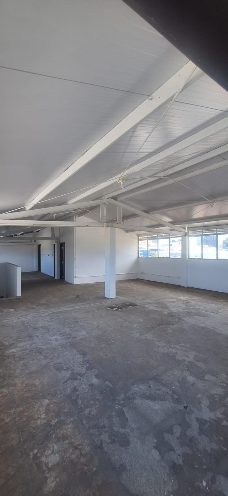 Imóvel para aluguel tem 200 metros quadrados em Cidade Ademar - São Paulo - SP