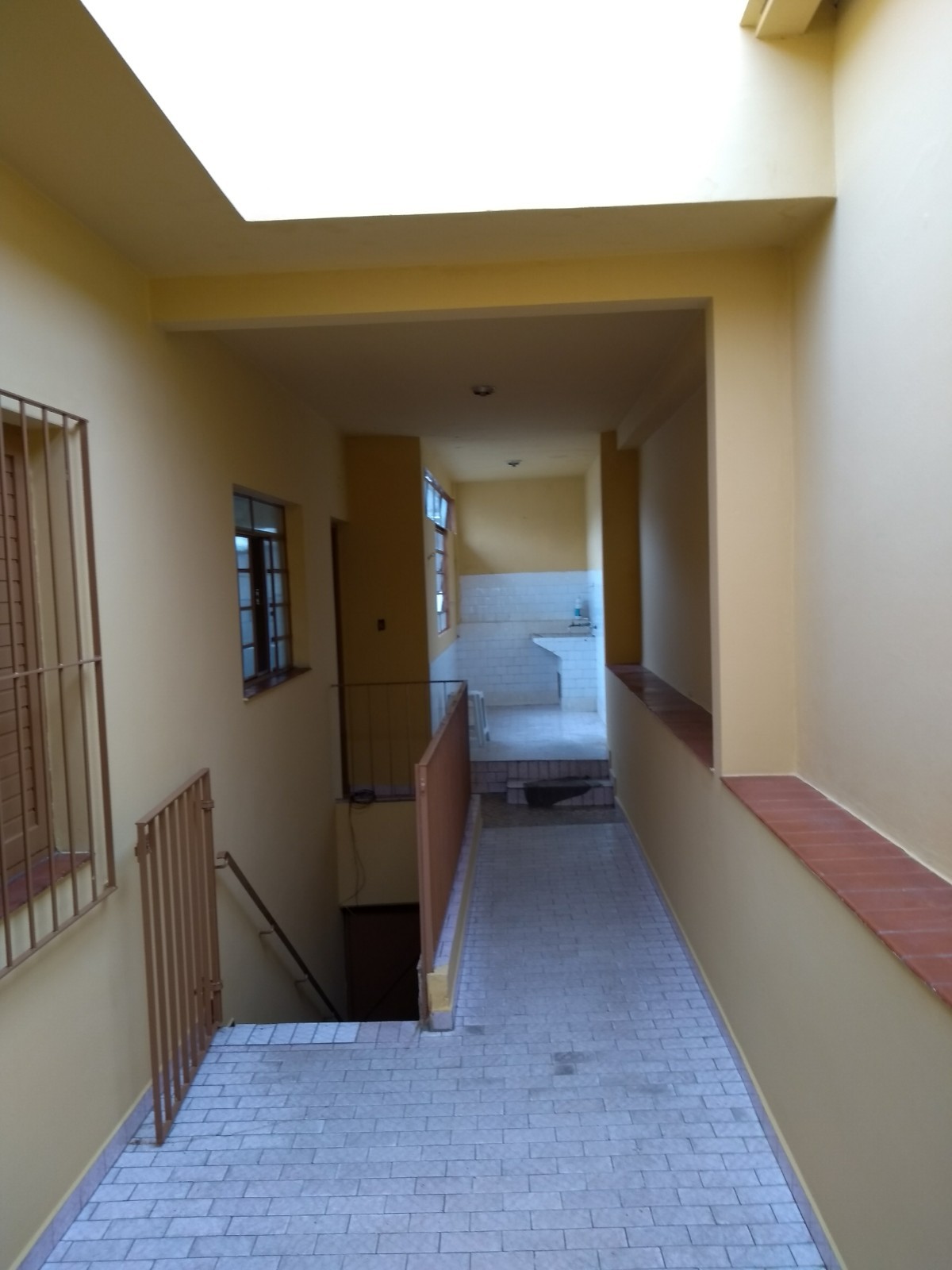 VENDE-SE IMÓVEL 250m2 JARDIM LUSO