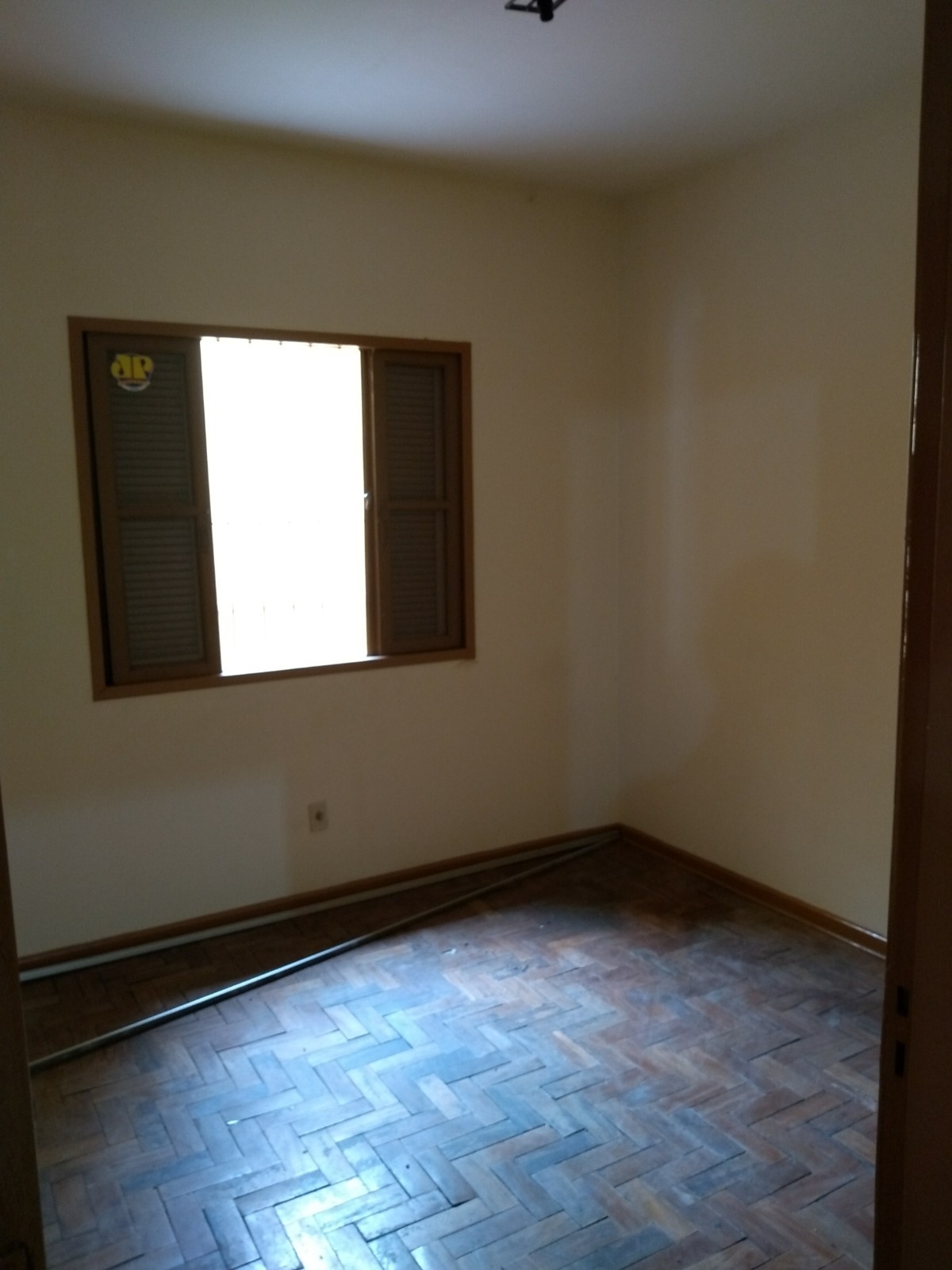 VENDE-SE IMÓVEL 250m2 JARDIM LUSO