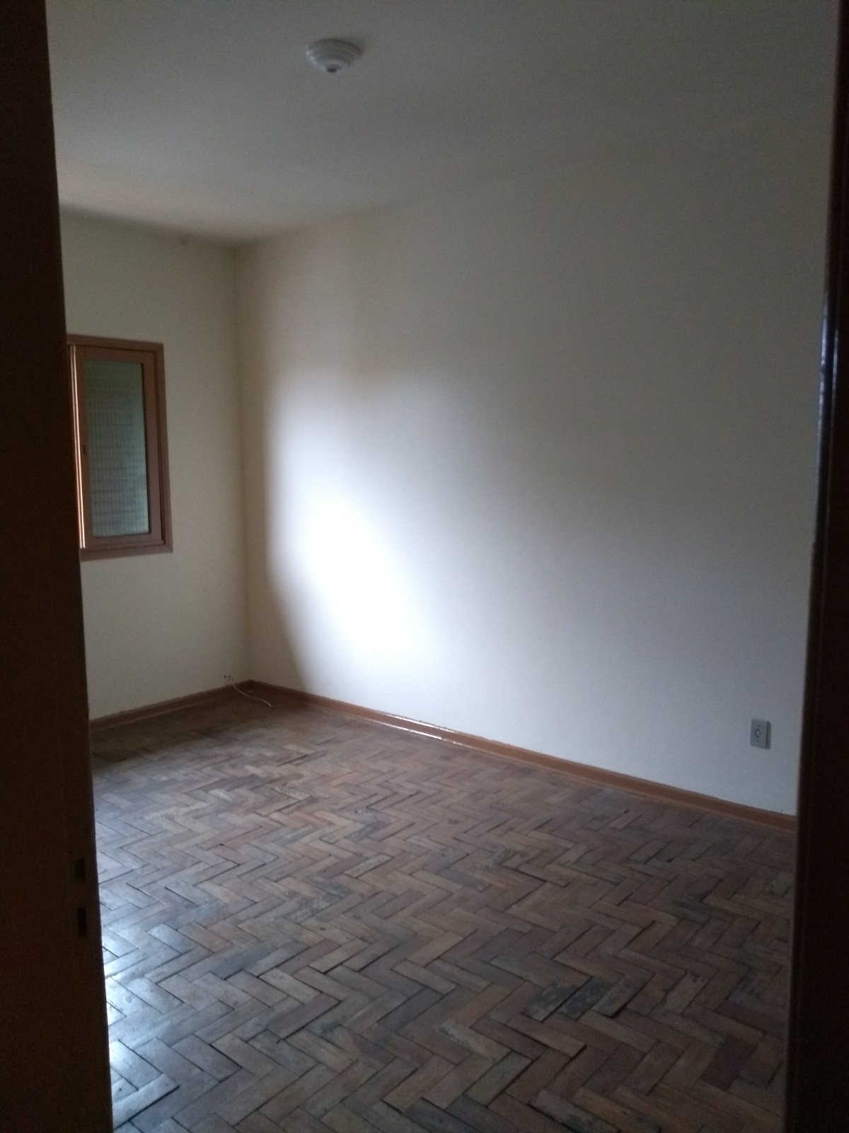 VENDE-SE IMÓVEL 250m2 JARDIM LUSO