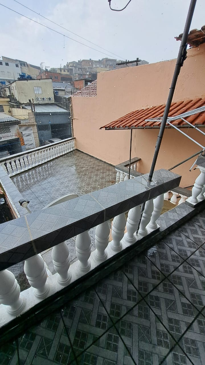 Casa para renda - Terreno com 123m²