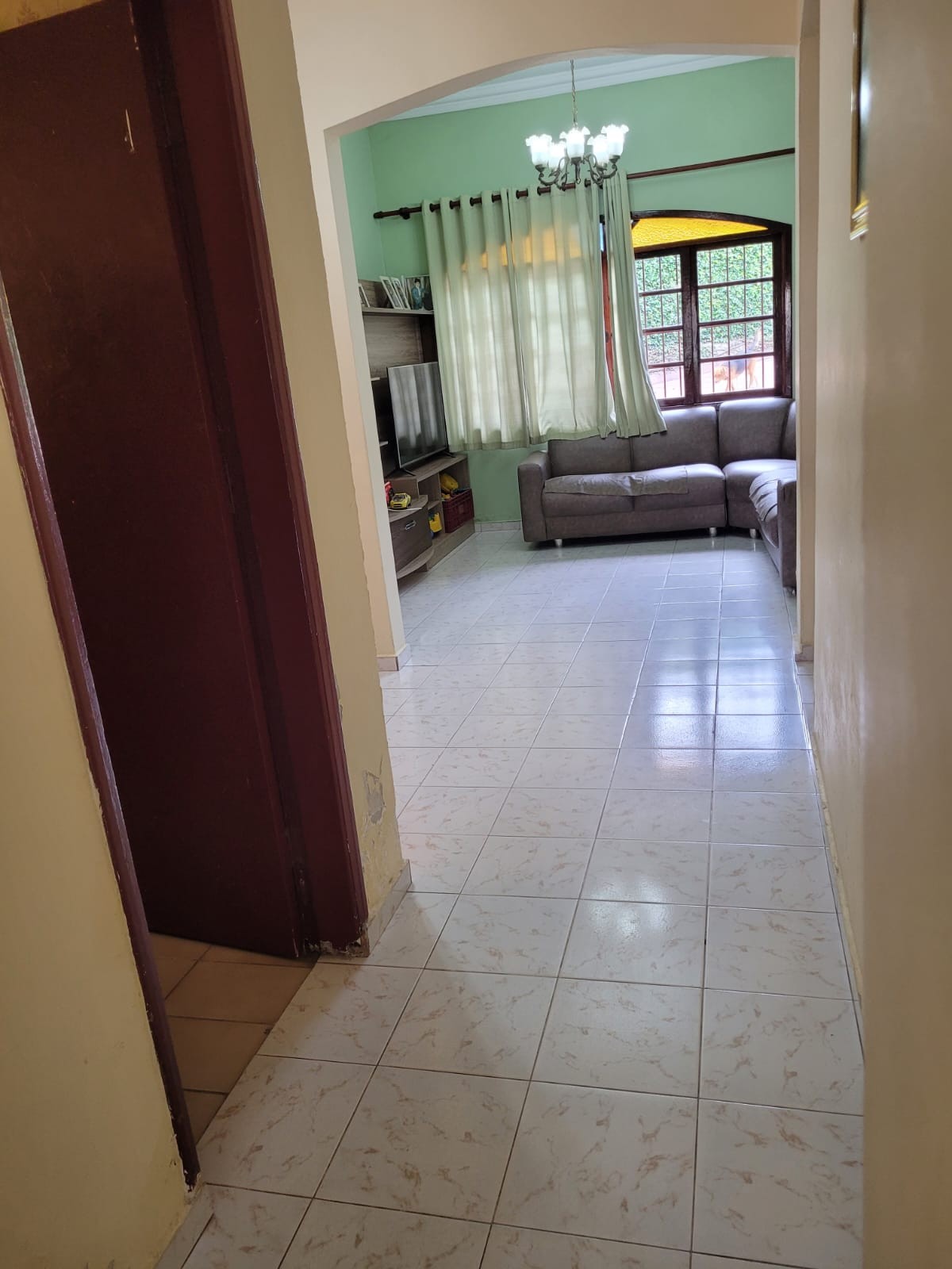 Sobrado com 4 dorms + Salão comercial - 350 m²