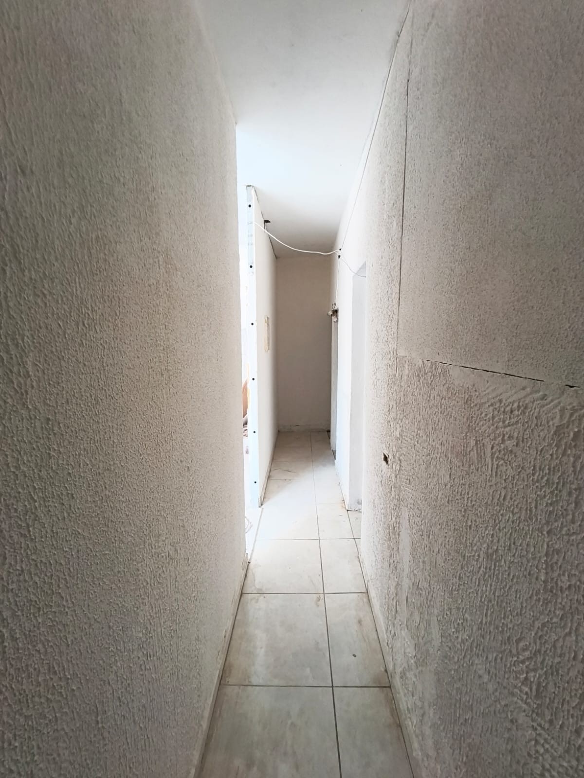 Salão Sobreloja - Av. Yervant Kissajikian, 3264 - Vila Missionaria