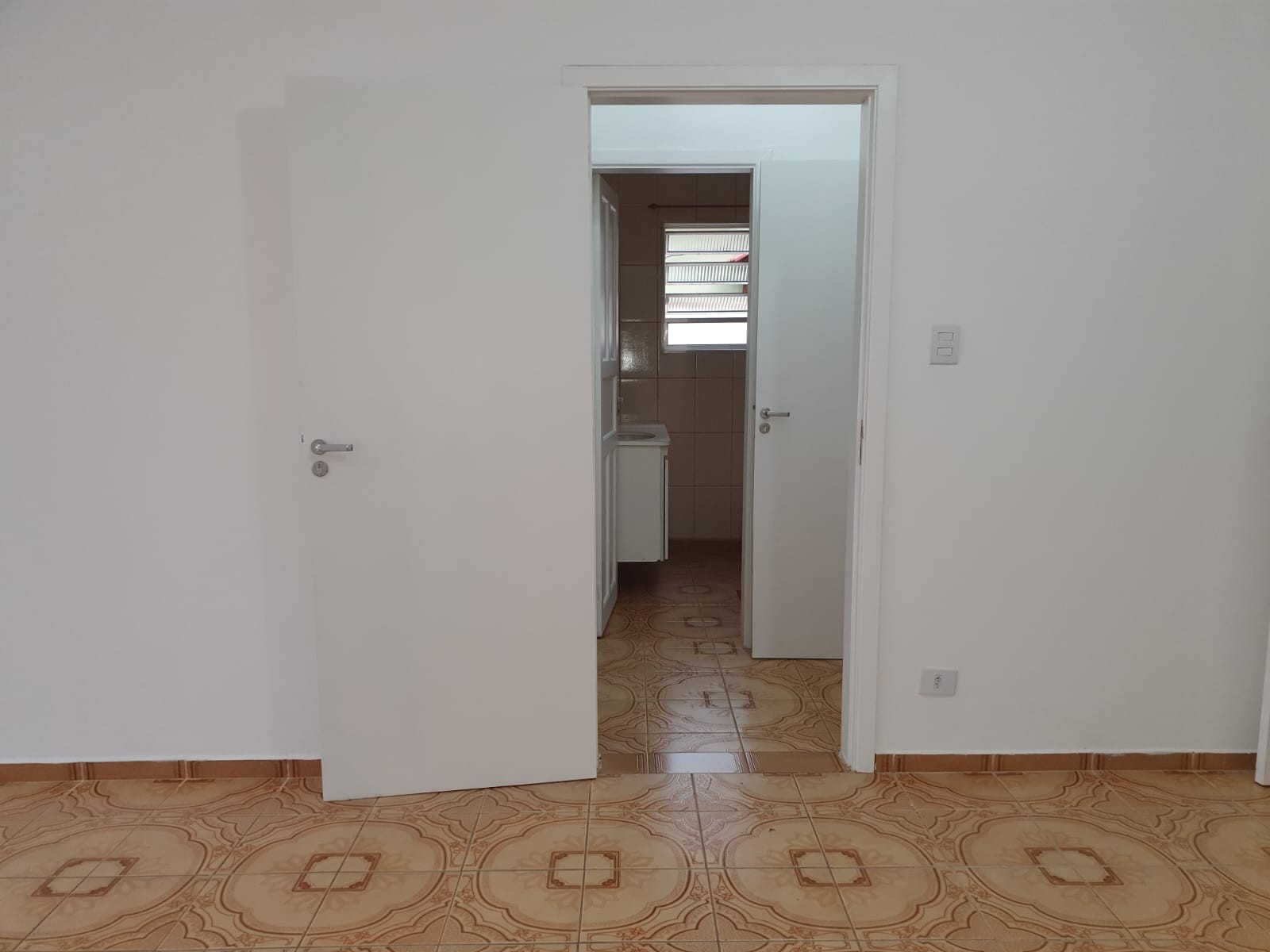 Casa 250m² - R. Cel. Teodoro Ferreira - Cidade Domitila- São Paulo