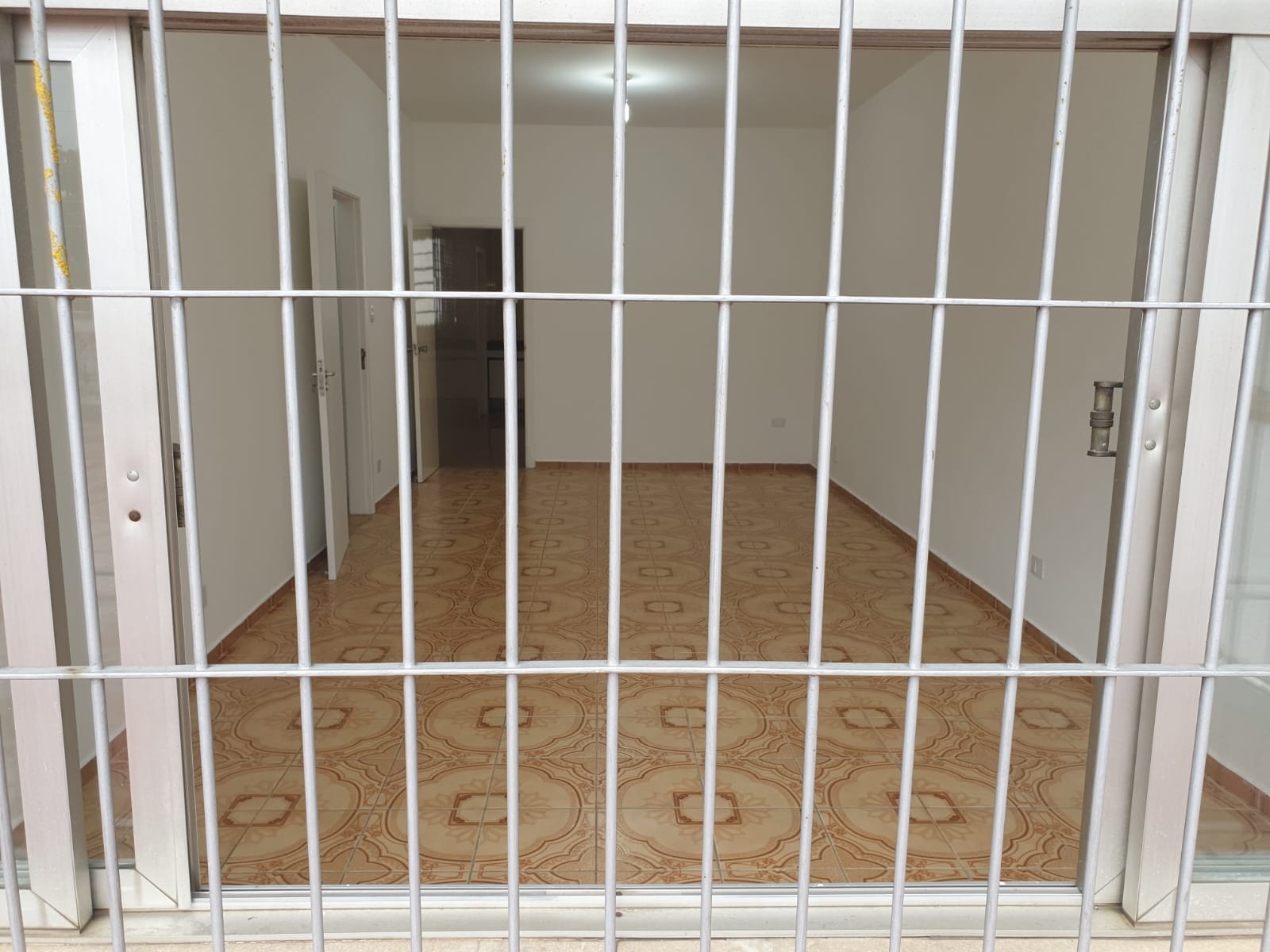 Casa 250m² - R. Cel. Teodoro Ferreira - Cidade Domitila- São Paulo