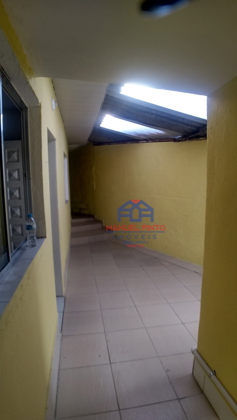 Terreno com 3 casas