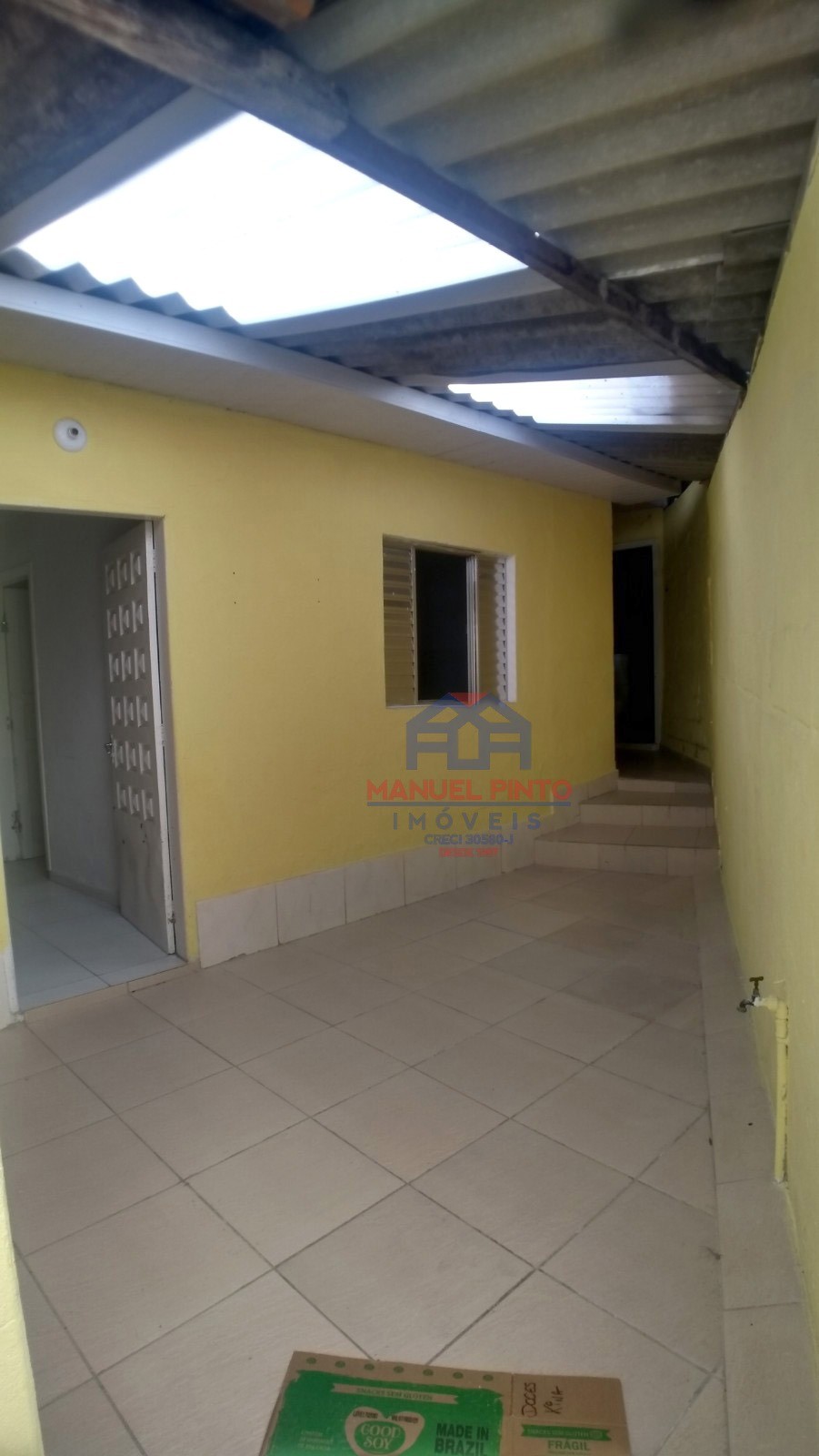 Terreno com 3 casas