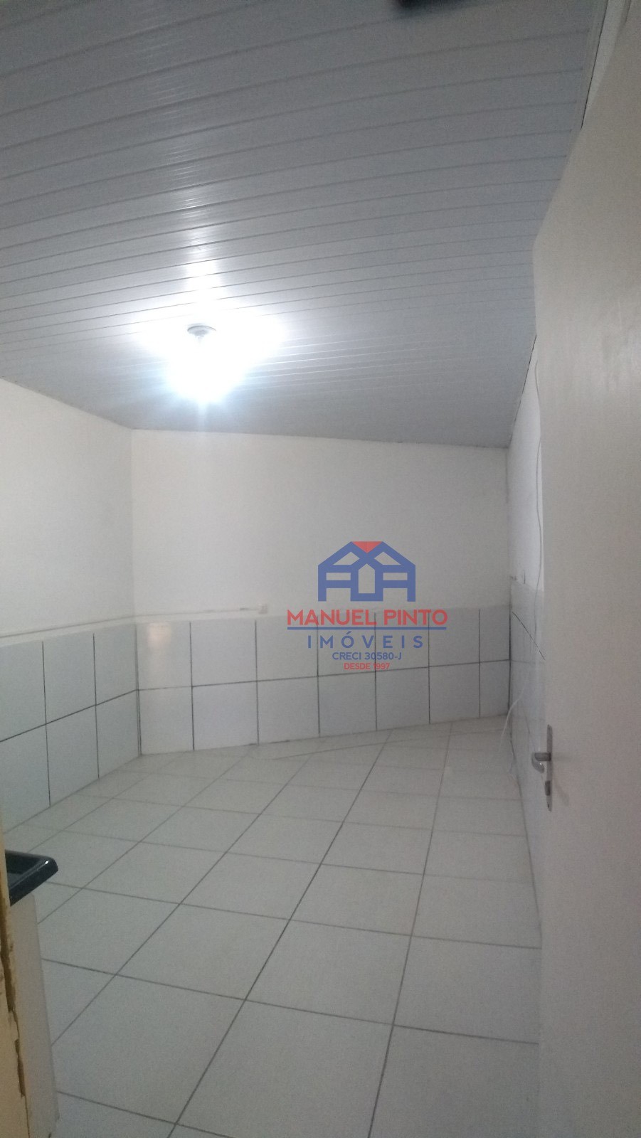 Terreno com 3 casas